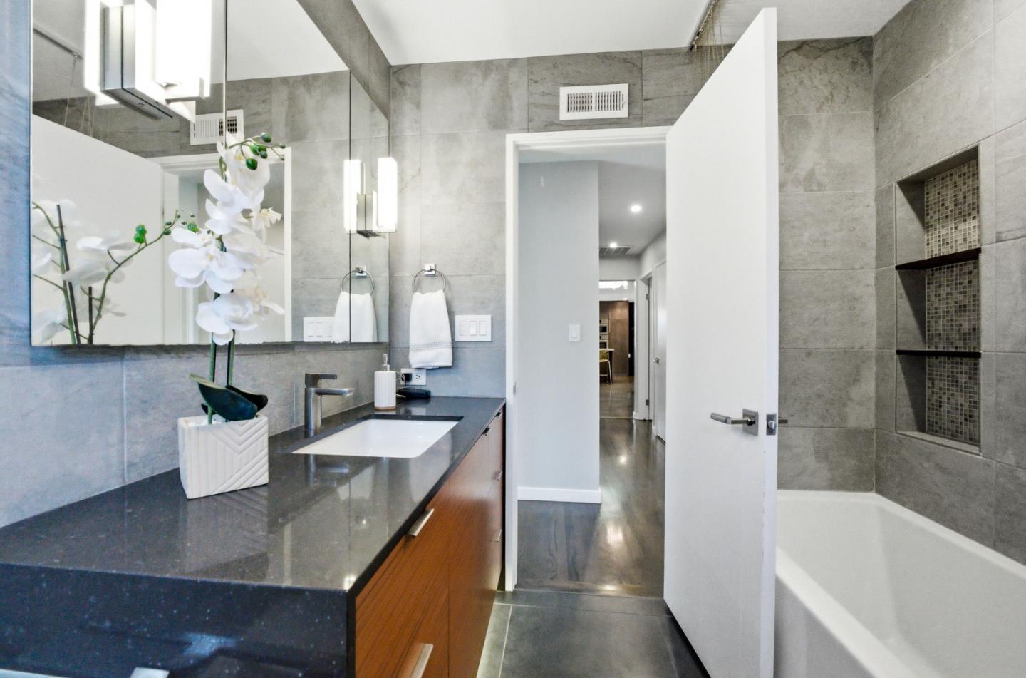 Detail Gallery Image 16 of 35 For 1575 Willowmont Ave, San Jose,  CA 95118 - 4 Beds | 2/1 Baths