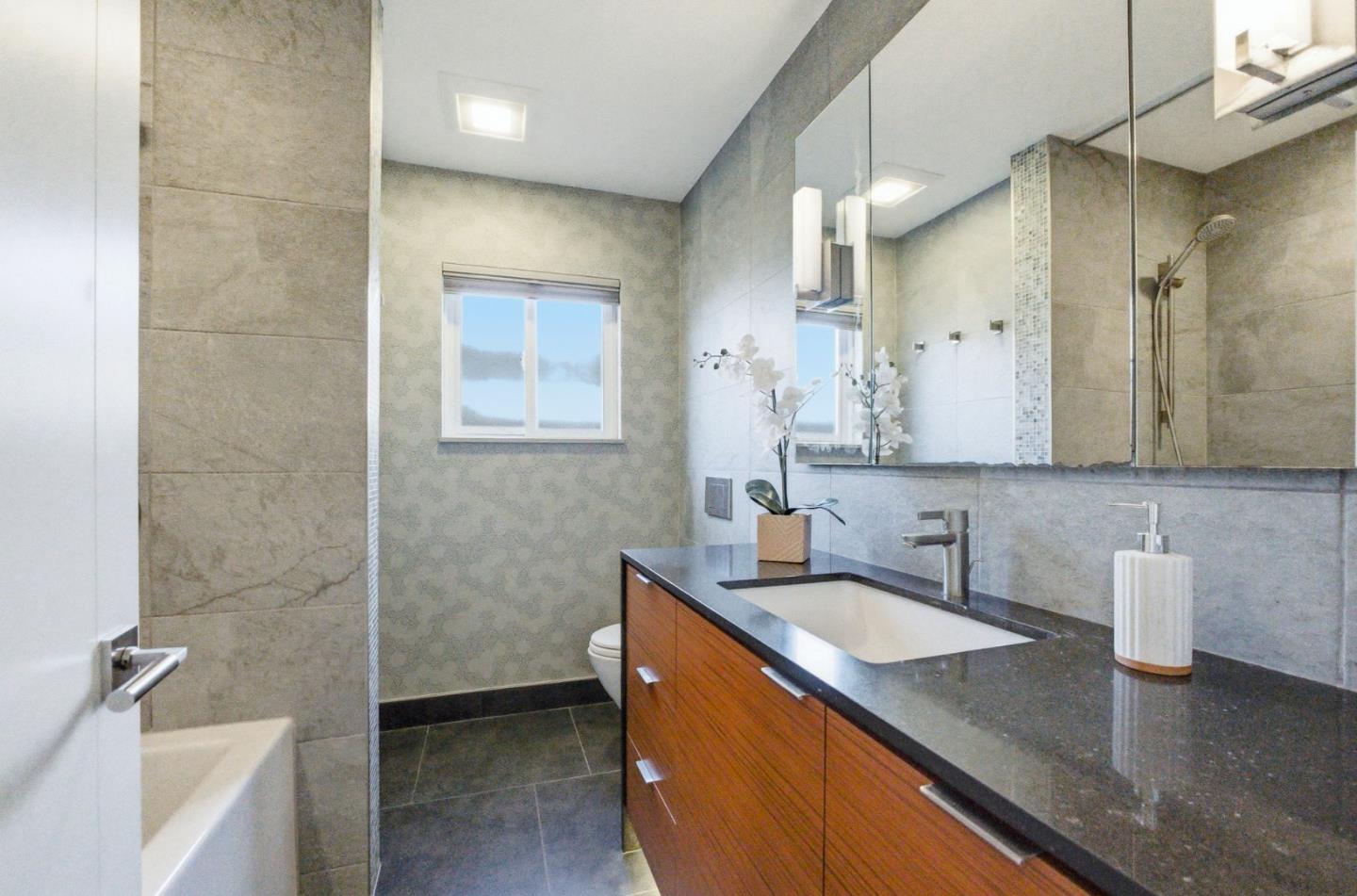 Detail Gallery Image 17 of 35 For 1575 Willowmont Ave, San Jose,  CA 95118 - 4 Beds | 2/1 Baths