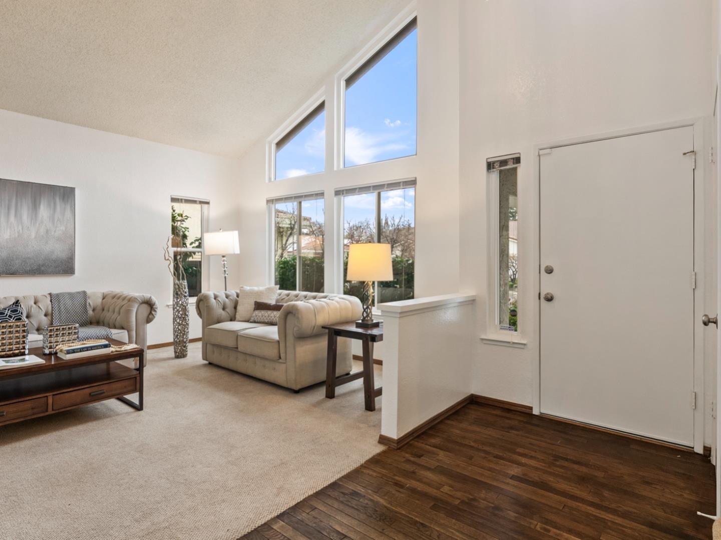 Detail Gallery Image 10 of 53 For 6979 Sessions Dr, San Jose,  CA 95119 - 3 Beds | 2 Baths