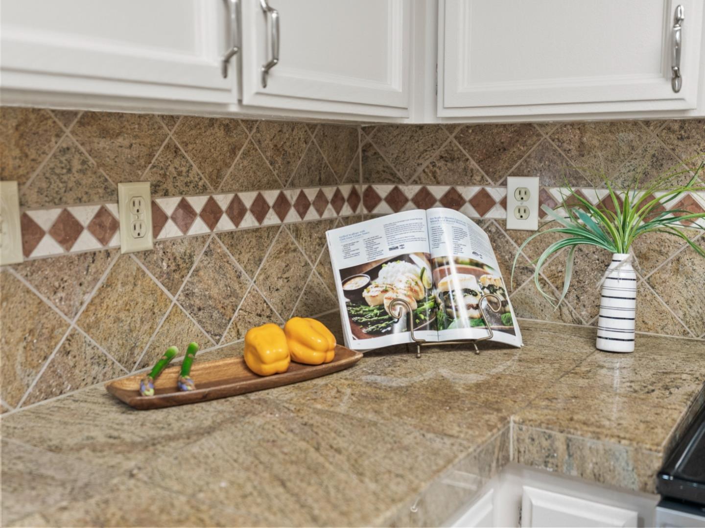 Detail Gallery Image 22 of 53 For 6979 Sessions Dr, San Jose,  CA 95119 - 3 Beds | 2 Baths