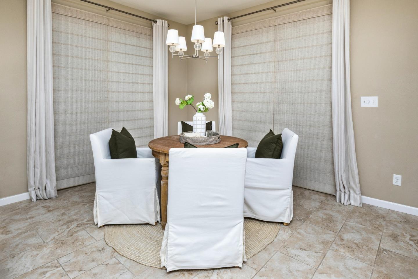 Detail Gallery Image 19 of 56 For 2037 E Christensen Dr, Fresno,  CA 93730 - 2 Beds | 2 Baths