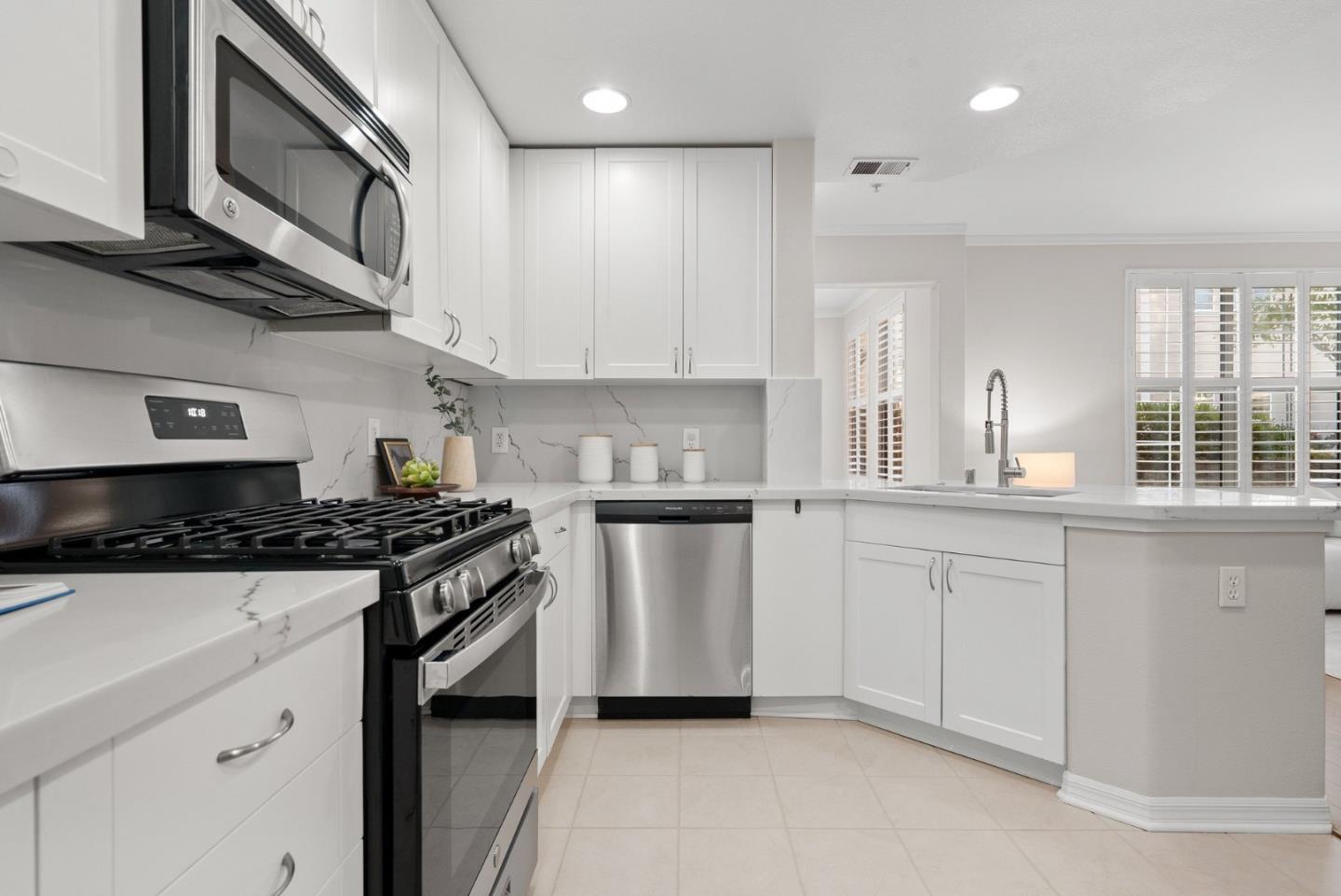 Detail Gallery Image 17 of 61 For 3901 Lick Mill Blvd #116,  Santa Clara,  CA 95054 - 2 Beds | 2 Baths