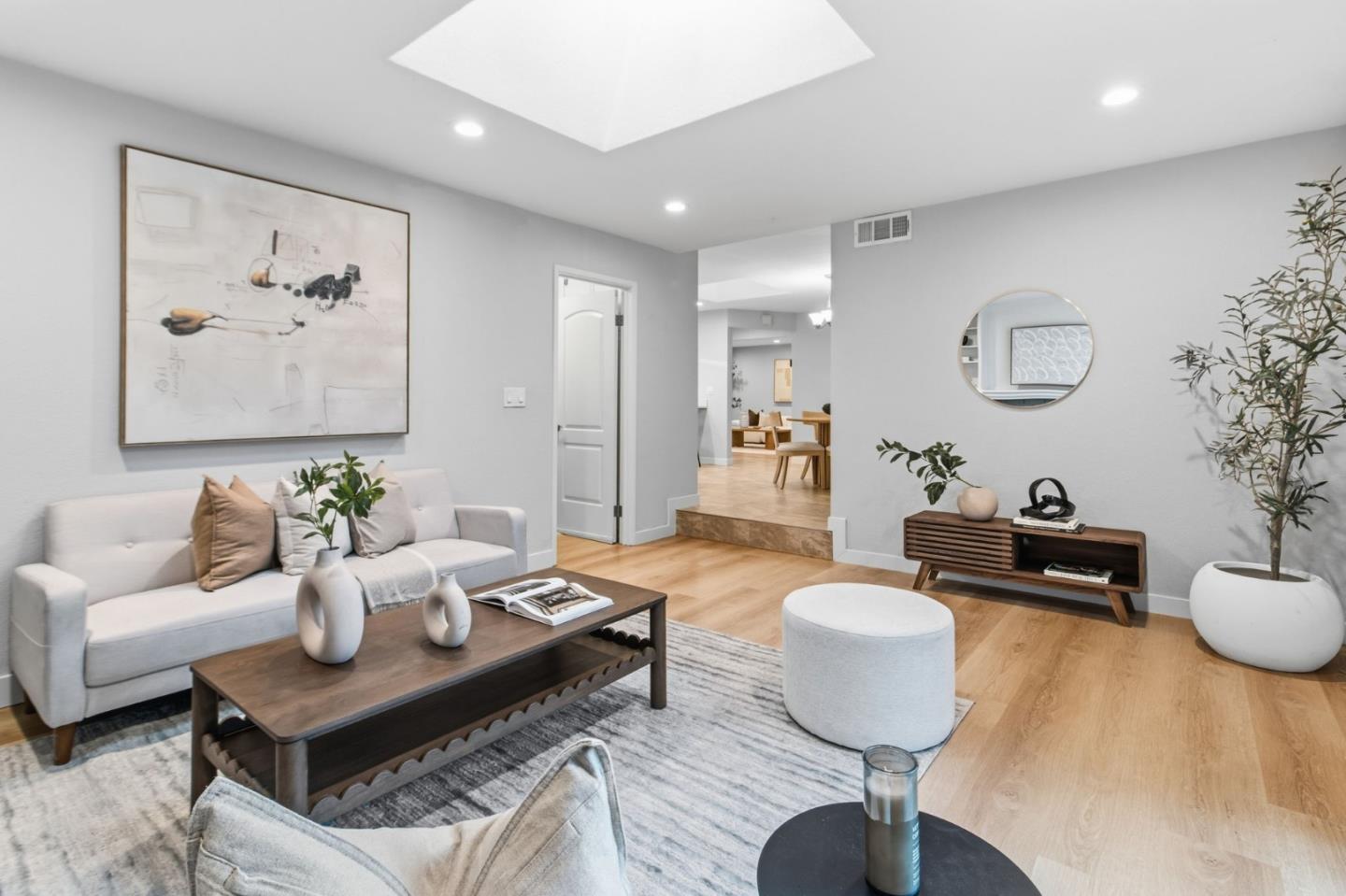 Detail Gallery Image 18 of 49 For 450 Stratford Park Ct, San Jose,  CA 95136 - 4 Beds | 2 Baths