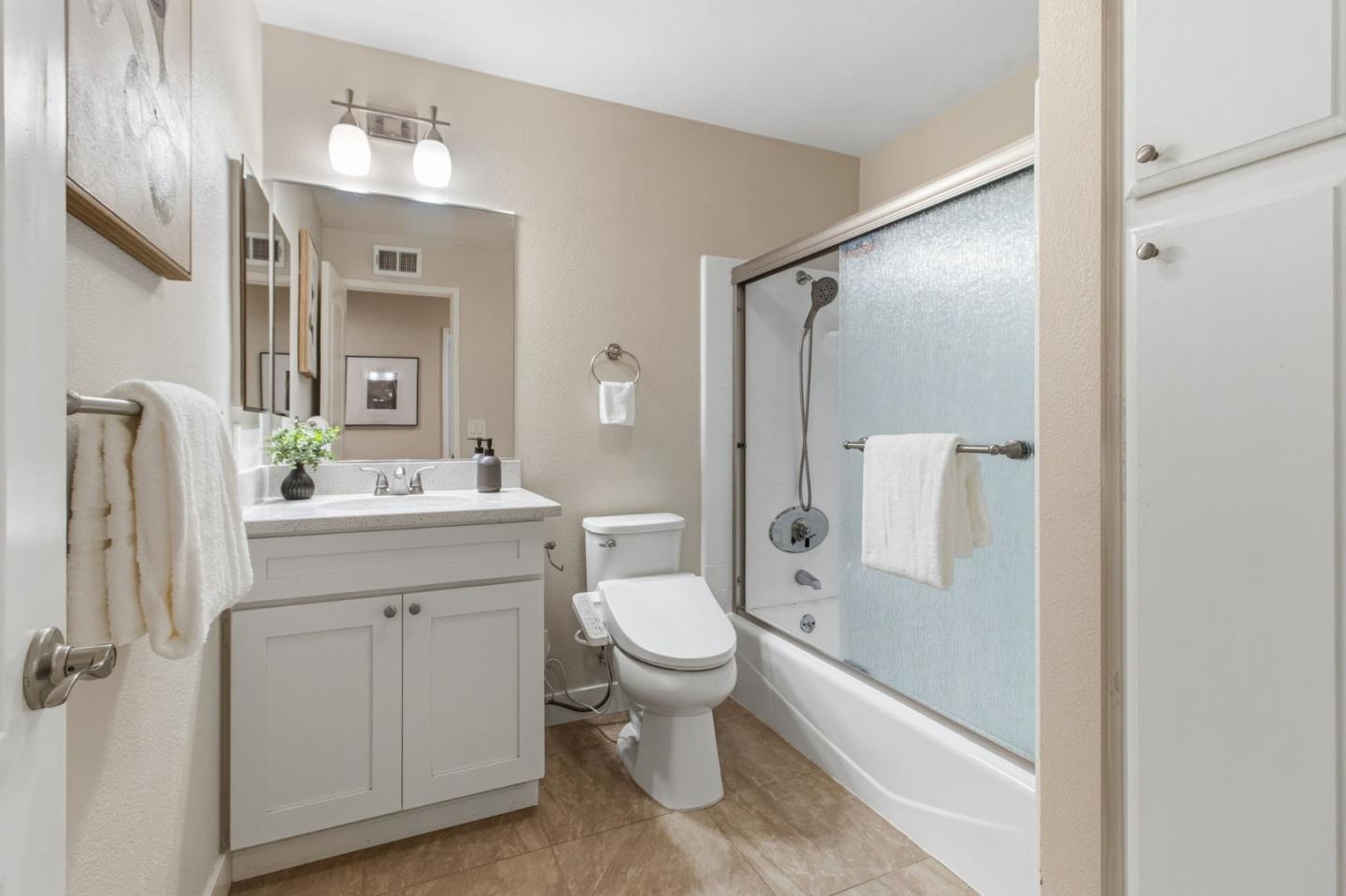 Detail Gallery Image 27 of 49 For 450 Stratford Park Ct, San Jose,  CA 95136 - 4 Beds | 2 Baths