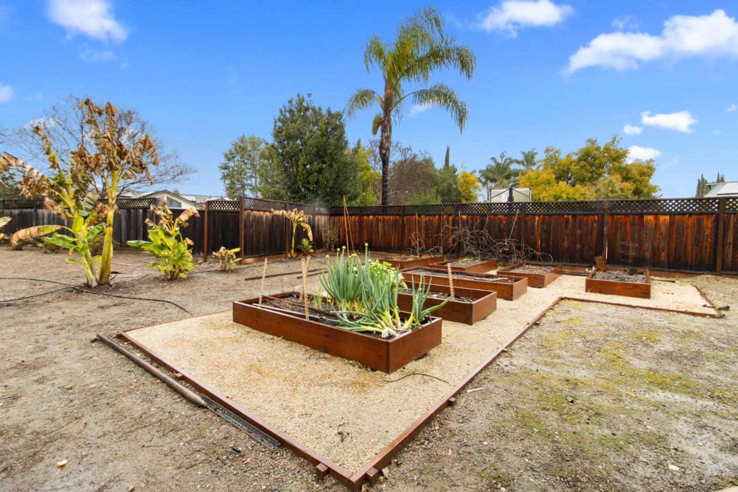 Detail Gallery Image 35 of 49 For 450 Stratford Park Ct, San Jose,  CA 95136 - 4 Beds | 2 Baths