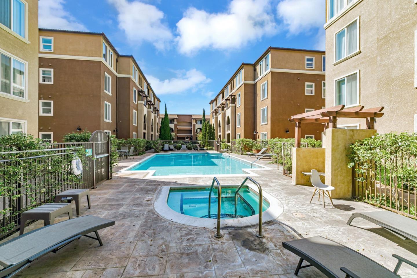 Detail Gallery Image 24 of 40 For 801 S Winchester Blvd #2401,  San Jose,  CA 95128 - 1 Beds | 1 Baths