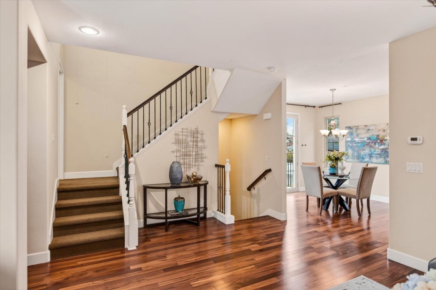 Detail Gallery Image 8 of 16 For 522 Tyndall St, Los Altos,  CA 94022 - 2 Beds | 2/1 Baths