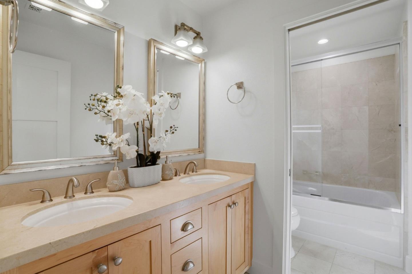 Detail Gallery Image 17 of 24 For 582 Ginkgo Ter, Fremont,  CA 94539 - 4 Beds | 3/1 Baths