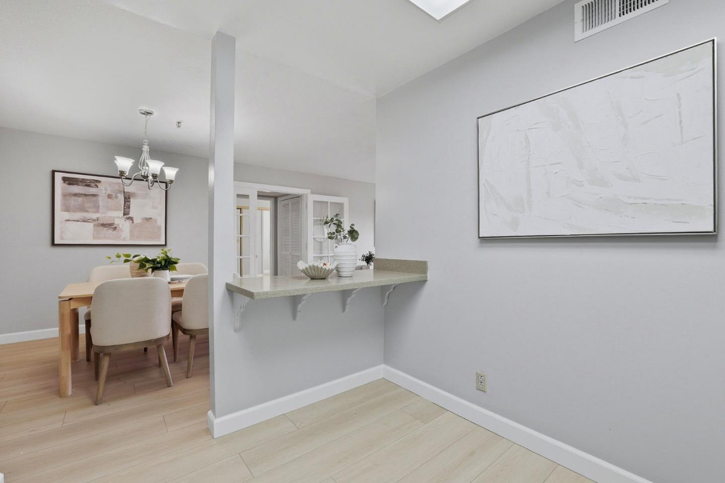 Detail Gallery Image 11 of 39 For 49 Showers Dr #N265,  Mountain View,  CA 94040 - 2 Beds | 2 Baths