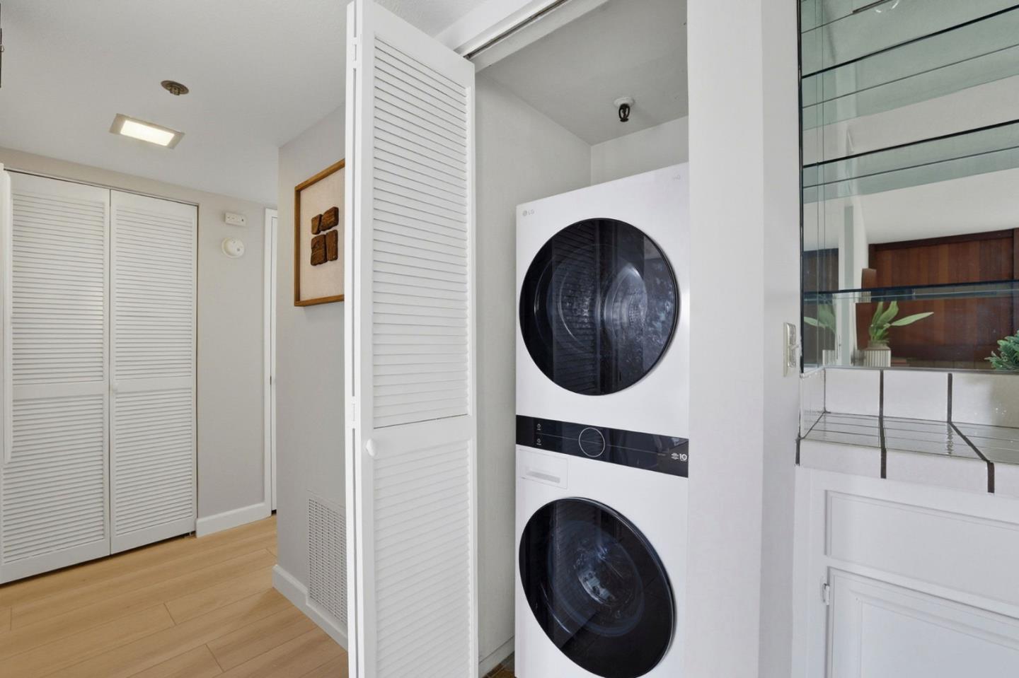 Detail Gallery Image 24 of 39 For 49 Showers Dr #N265,  Mountain View,  CA 94040 - 2 Beds | 2 Baths
