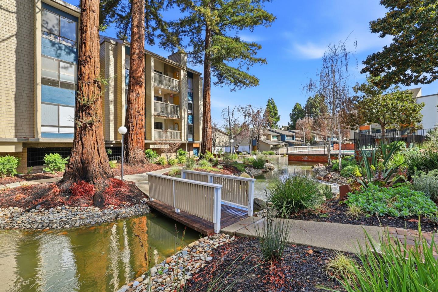 Detail Gallery Image 32 of 39 For 49 Showers Dr #N265,  Mountain View,  CA 94040 - 2 Beds | 2 Baths