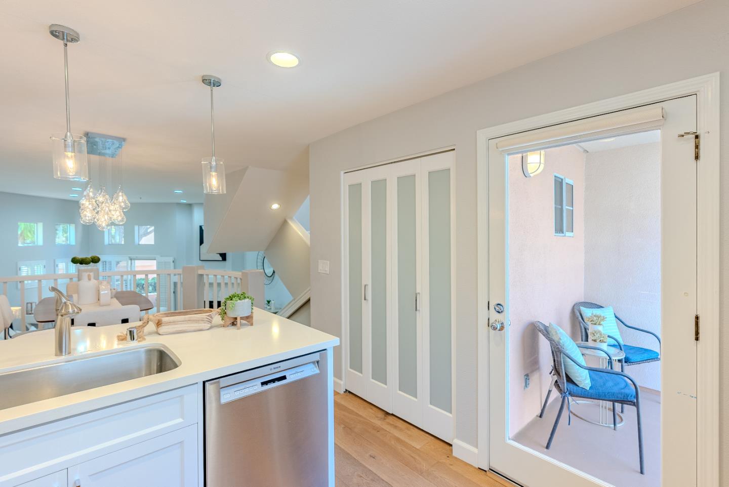 Detail Gallery Image 12 of 33 For 992 Alpine Ter #5,  Sunnyvale,  CA 94086 - 2 Beds | 2/1 Baths