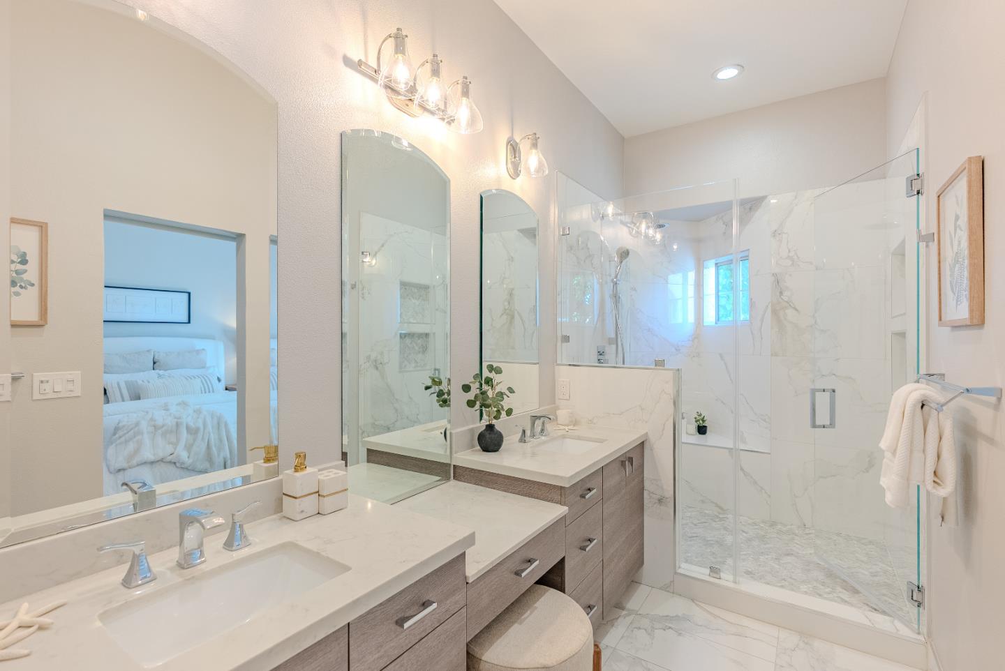 Detail Gallery Image 25 of 33 For 992 Alpine Ter #5,  Sunnyvale,  CA 94086 - 2 Beds | 2/1 Baths