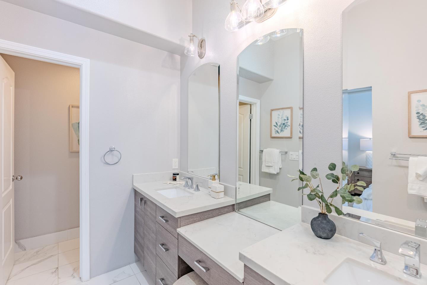 Detail Gallery Image 27 of 33 For 992 Alpine Ter #5,  Sunnyvale,  CA 94086 - 2 Beds | 2/1 Baths