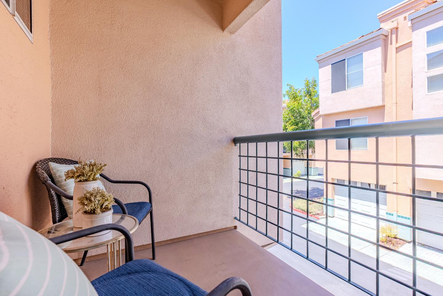 Detail Gallery Image 28 of 33 For 992 Alpine Ter #5,  Sunnyvale,  CA 94086 - 2 Beds | 2/1 Baths