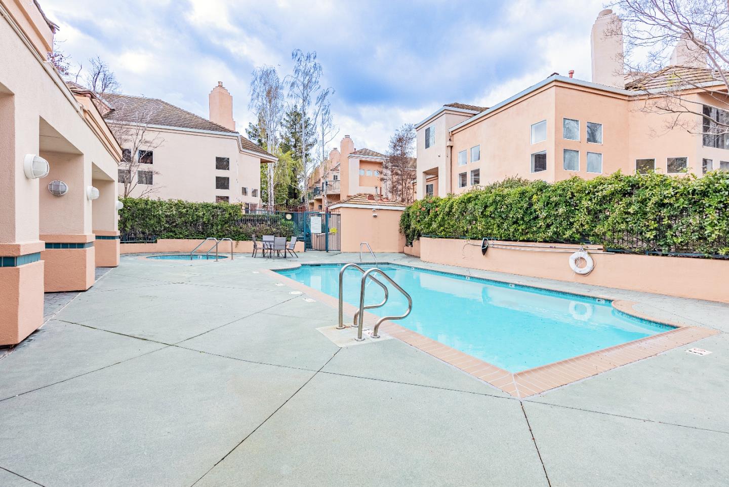 Detail Gallery Image 32 of 33 For 992 Alpine Ter #5,  Sunnyvale,  CA 94086 - 2 Beds | 2/1 Baths