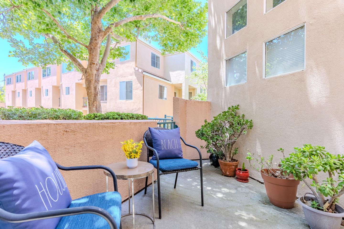 Detail Gallery Image 6 of 33 For 992 Alpine Ter #5,  Sunnyvale,  CA 94086 - 2 Beds | 2/1 Baths