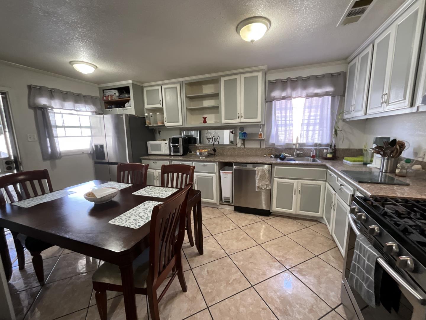 Detail Gallery Image 17 of 39 For 3221 E Hills Dr, San Jose,  CA 95127 - 2 Beds | 1 Baths