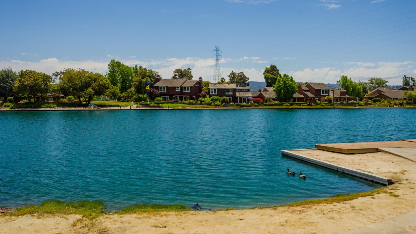 Detail Gallery Image 33 of 39 For 916 Beach Park Blvd #65,  Foster City,  CA 94404 - 2 Beds | 2 Baths