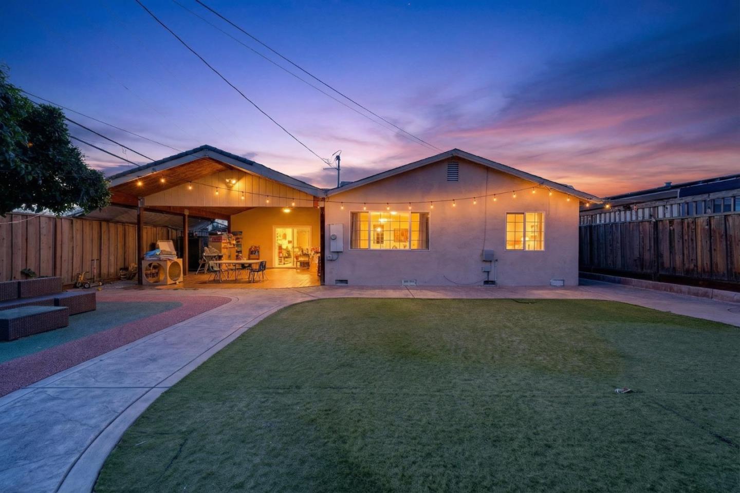 Detail Gallery Image 2 of 45 For 3282 Mount Everest, San Jose,  CA 95127 - 3 Beds | 2 Baths