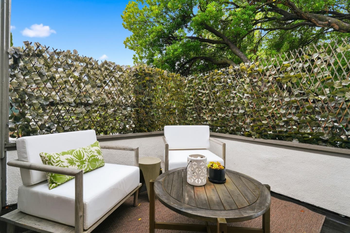 Detail Gallery Image 14 of 25 For 430 Jacobs Ct, Palo Alto,  CA 94306 - 3 Beds | 2/1 Baths