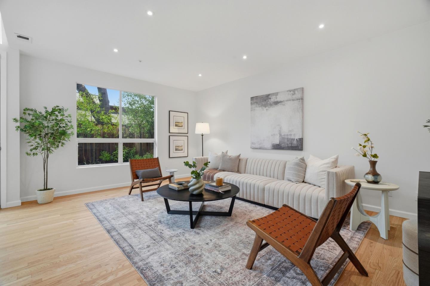 Detail Gallery Image 3 of 25 For 430 Jacobs Ct, Palo Alto,  CA 94306 - 3 Beds | 2/1 Baths