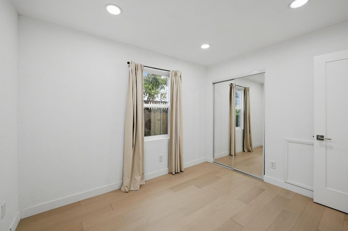 Detail Gallery Image 14 of 20 For 1397 Vine St, San Jose,  CA 95110 - 2 Beds | 1 Baths