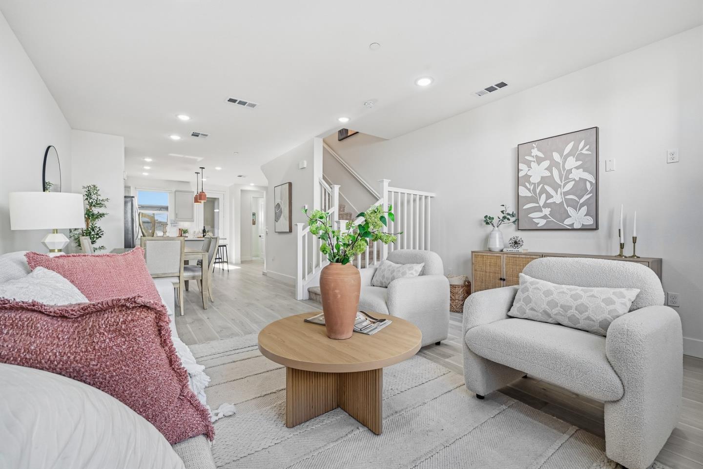 Detail Gallery Image 7 of 43 For 815 Santa Cecilia Ter, Sunnyvale,  CA 94085 - 3 Beds | 3/1 Baths