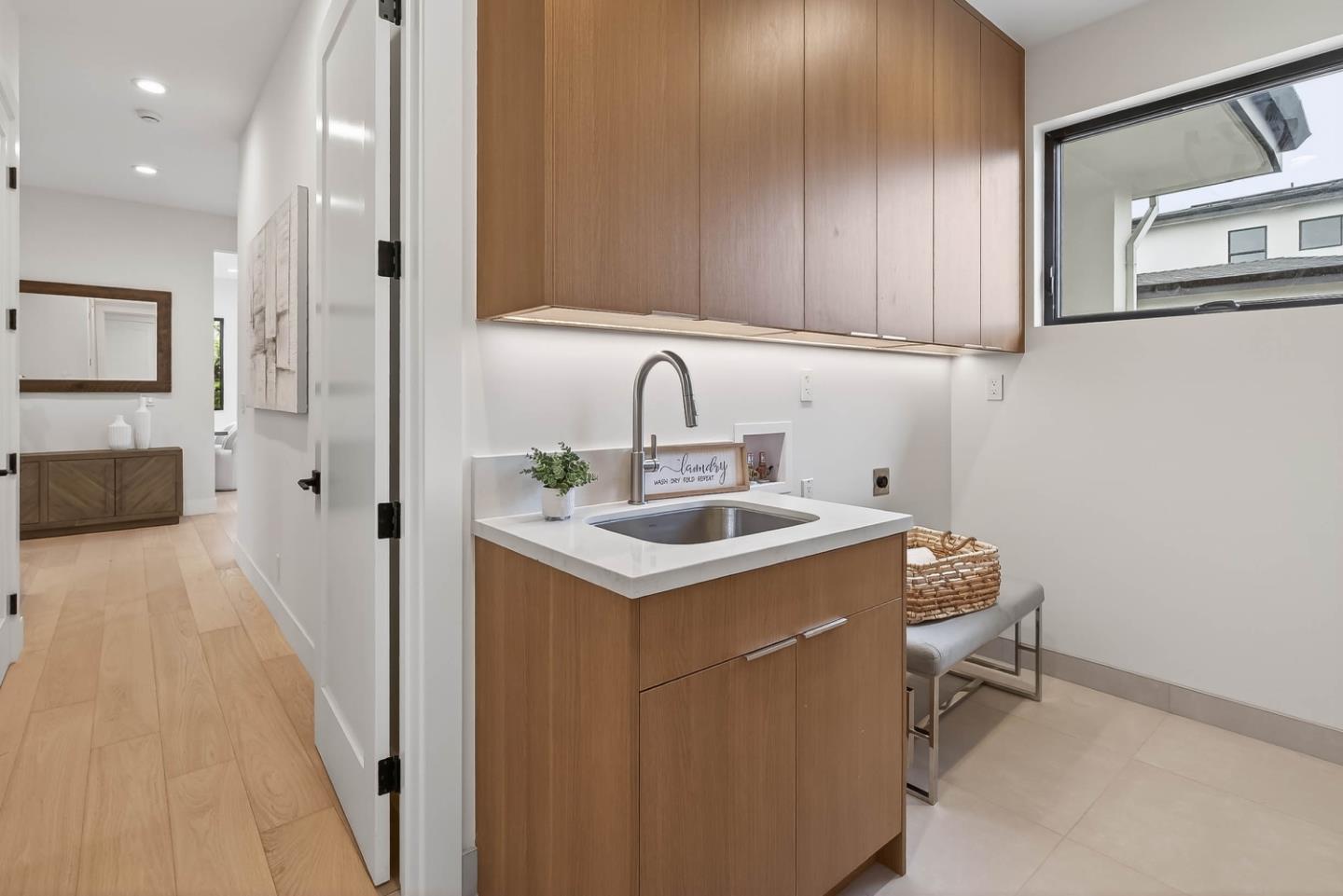 Detail Gallery Image 28 of 42 For 10468 S Stelling Rd, Cupertino,  CA 95014 - 6 Beds | 5/1 Baths