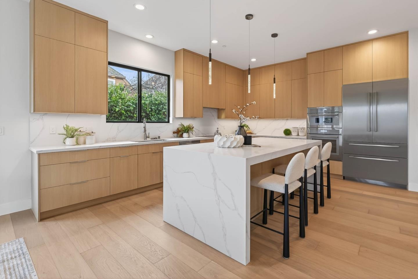 Detail Gallery Image 8 of 42 For 10468 S Stelling Rd, Cupertino,  CA 95014 - 6 Beds | 5/1 Baths