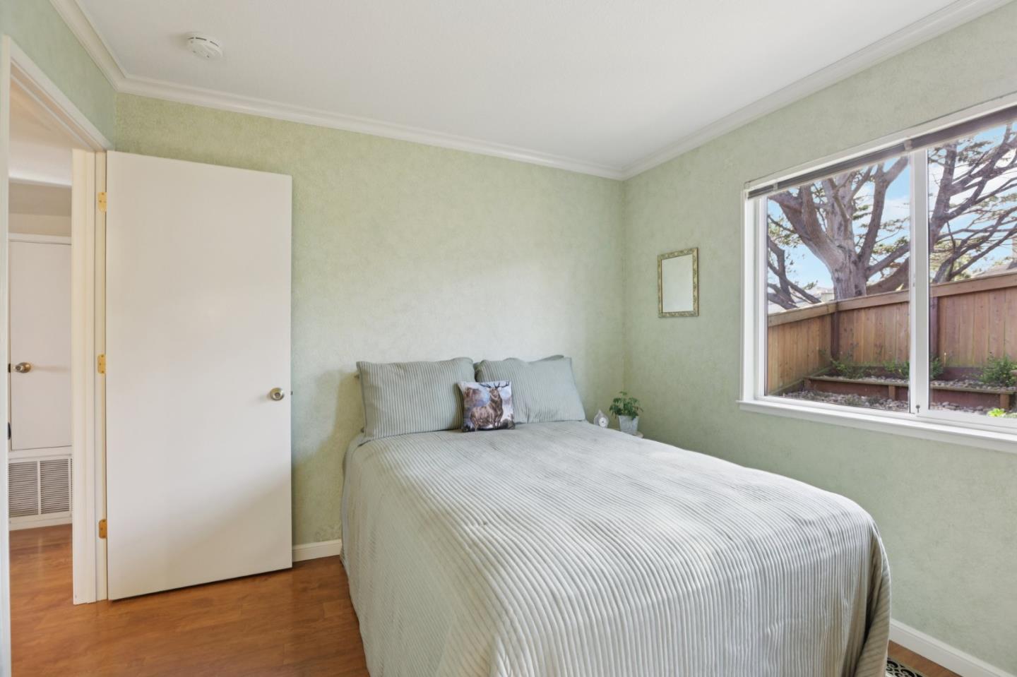 Detail Gallery Image 37 of 66 For 939 Fassler Ave, Pacifica,  CA 94044 - 2 Beds | 2/1 Baths