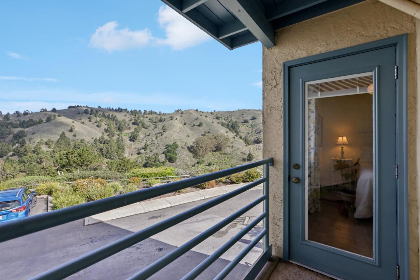 Detail Gallery Image 45 of 66 For 939 Fassler Ave, Pacifica,  CA 94044 - 2 Beds | 2/1 Baths