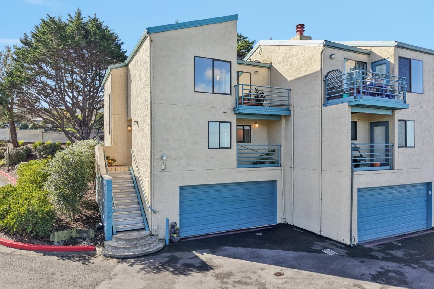 Detail Gallery Image 46 of 66 For 939 Fassler Ave, Pacifica,  CA 94044 - 2 Beds | 2/1 Baths