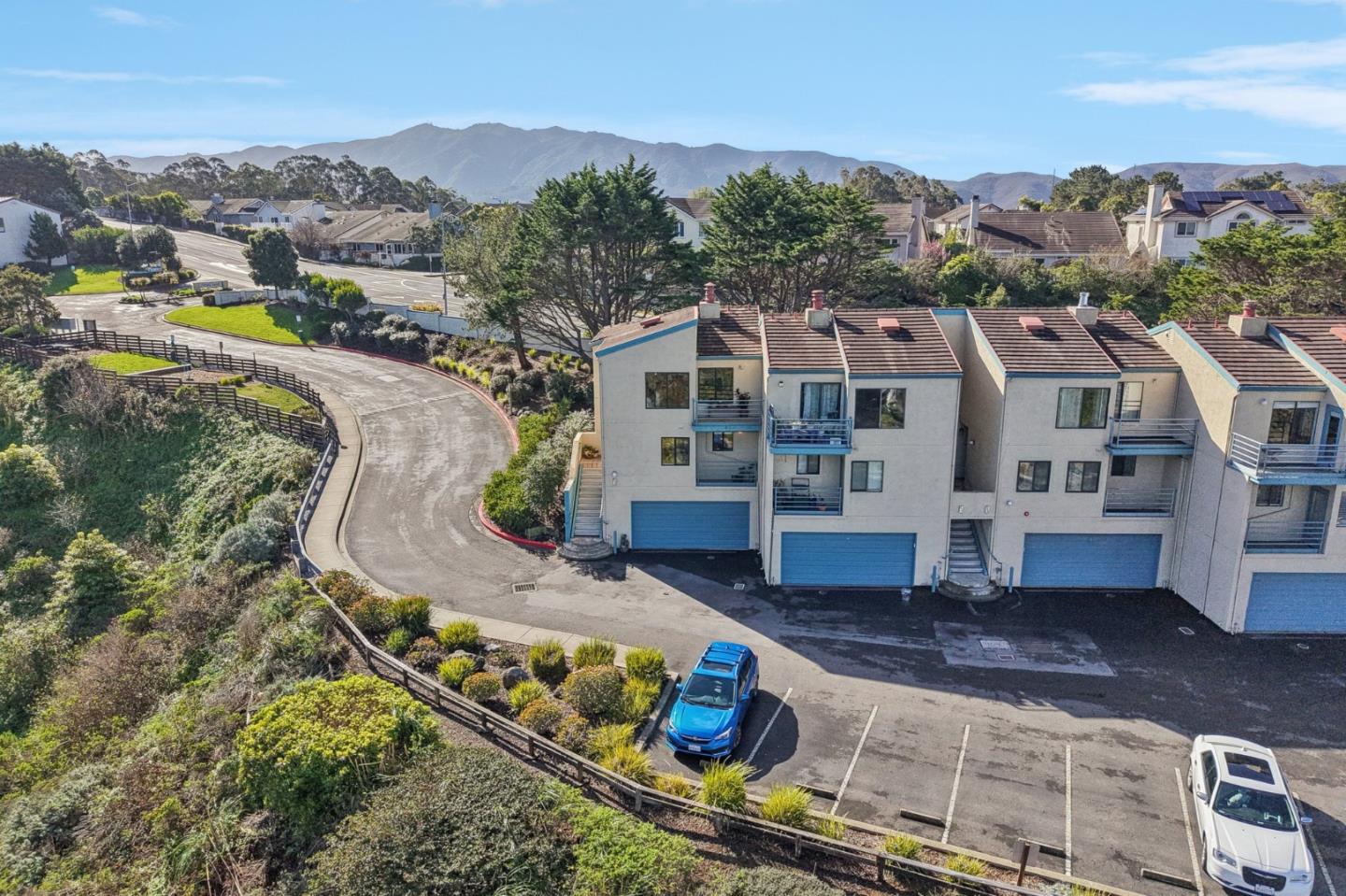 Detail Gallery Image 50 of 66 For 939 Fassler Ave, Pacifica,  CA 94044 - 2 Beds | 2/1 Baths