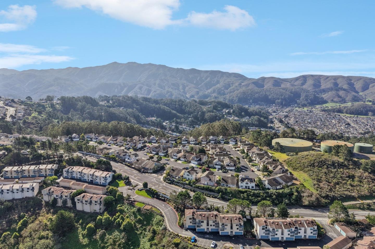 Detail Gallery Image 59 of 66 For 939 Fassler Ave, Pacifica,  CA 94044 - 2 Beds | 2/1 Baths