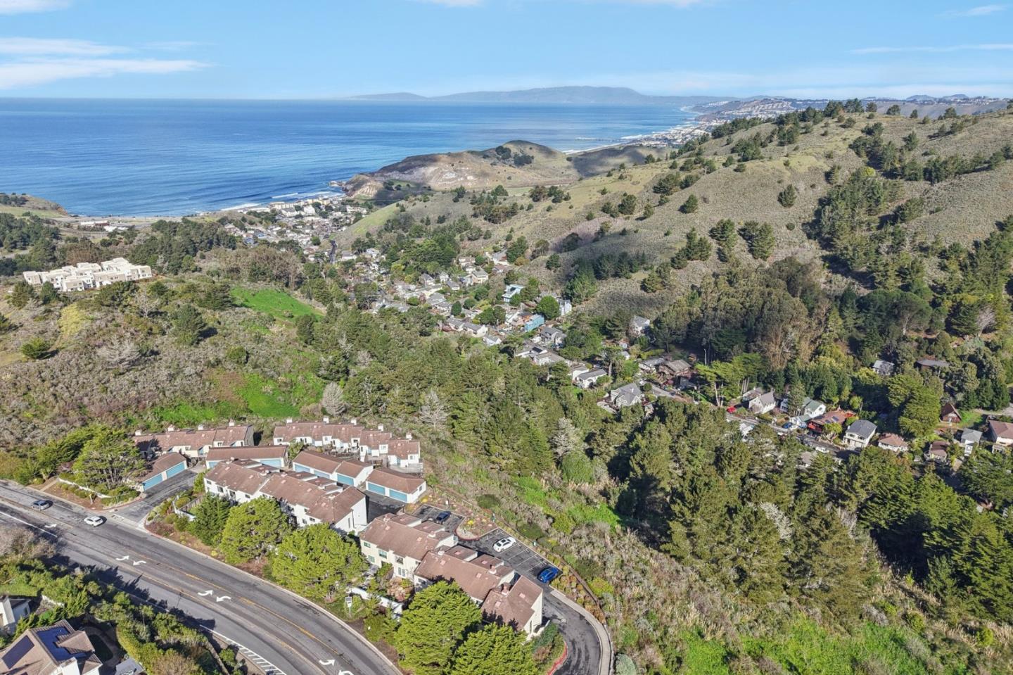 Detail Gallery Image 62 of 66 For 939 Fassler Ave, Pacifica,  CA 94044 - 2 Beds | 2/1 Baths