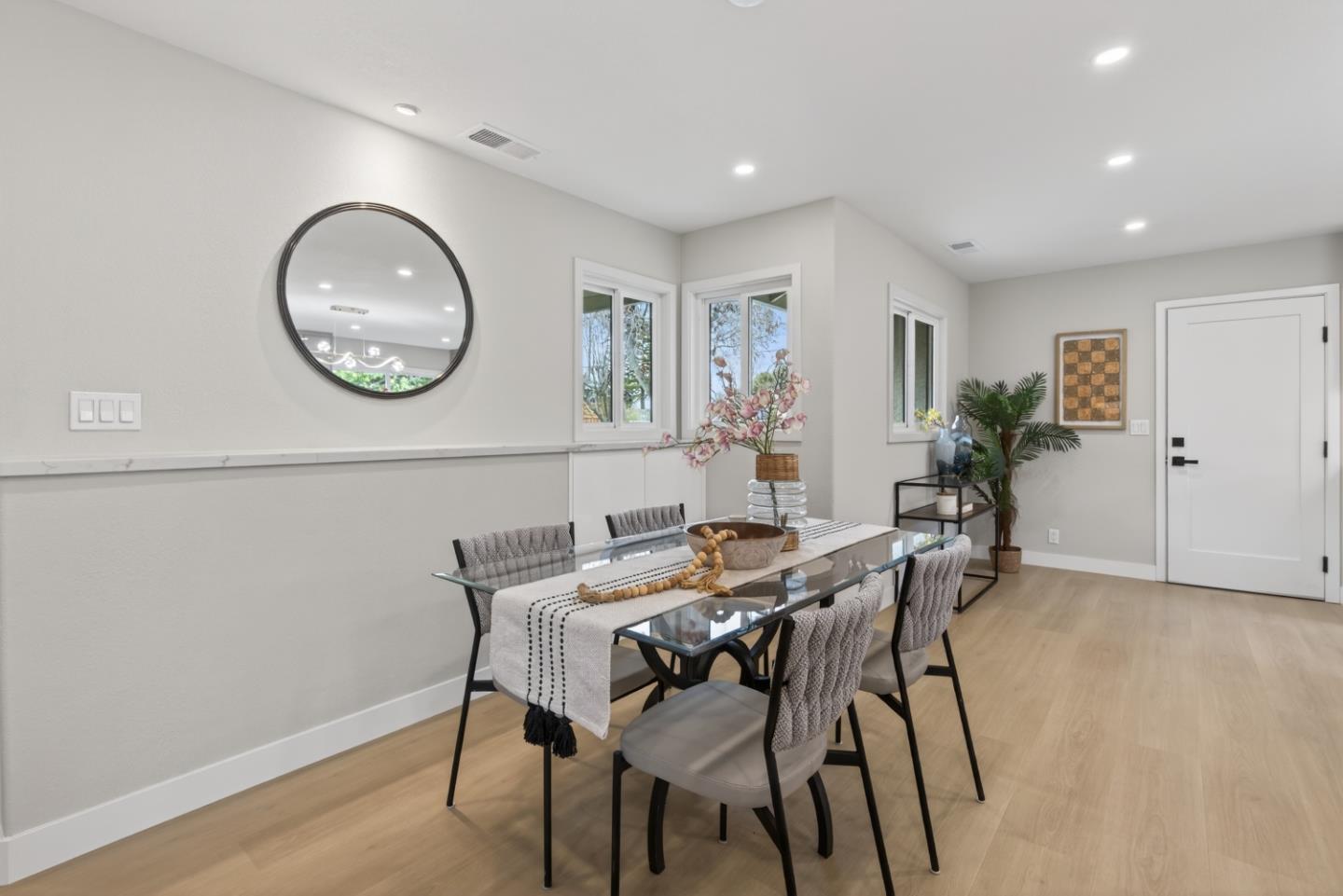 Detail Gallery Image 11 of 21 For 6482 Bollinger Rd, San Jose,  CA 95129 - 3 Beds | 2 Baths