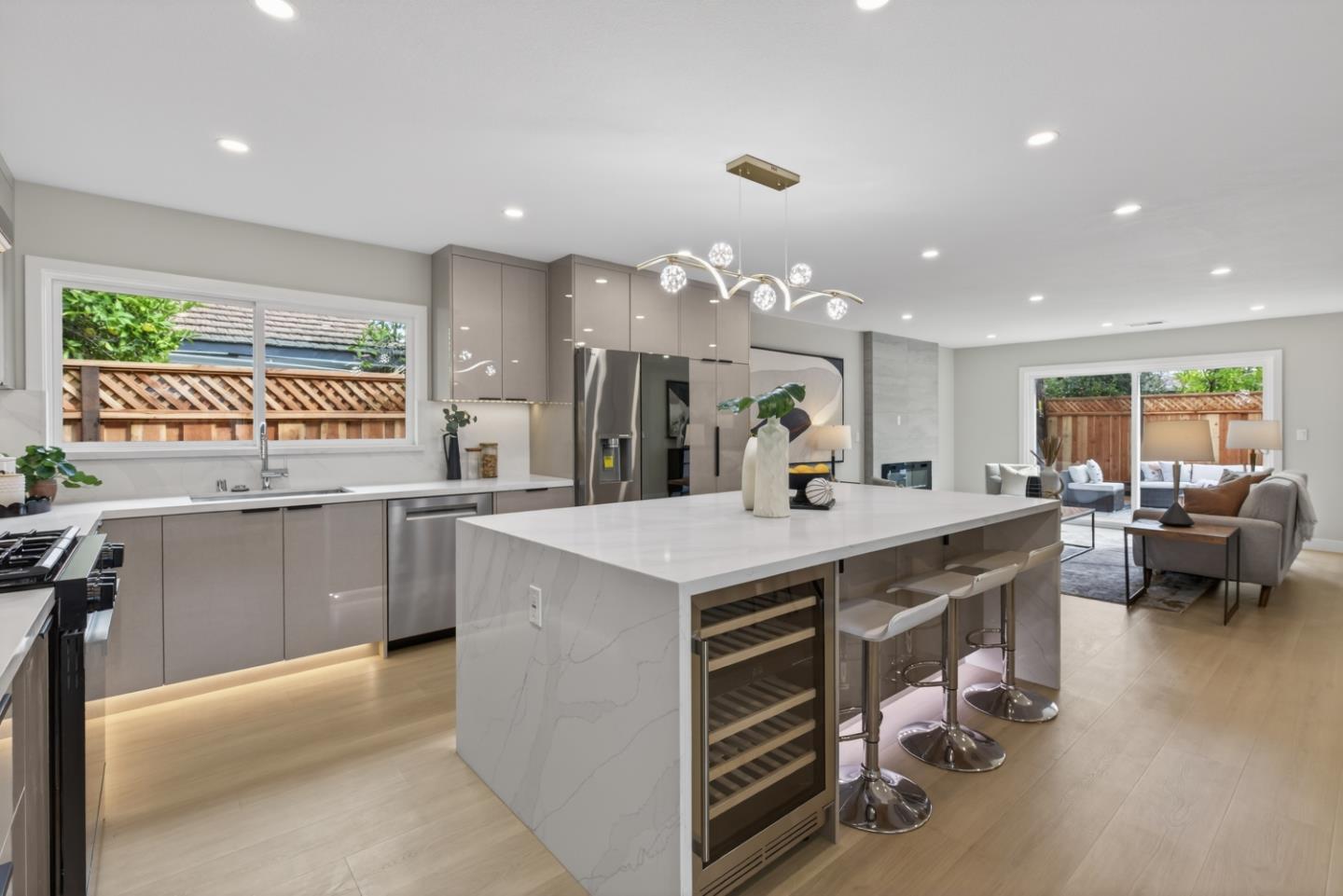 Detail Gallery Image 9 of 21 For 6482 Bollinger Rd, San Jose,  CA 95129 - 3 Beds | 2 Baths