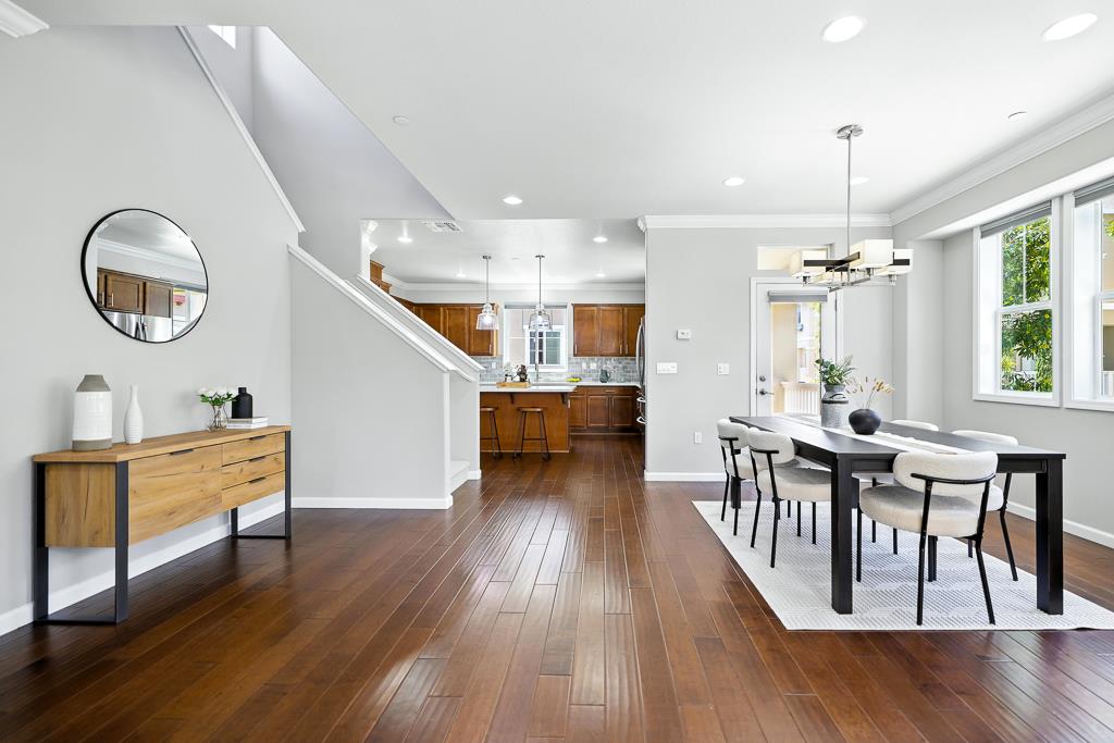 Detail Gallery Image 12 of 37 For 2813 Pinnacles Ter, Fremont,  CA 94538 - 4 Beds | 3/1 Baths