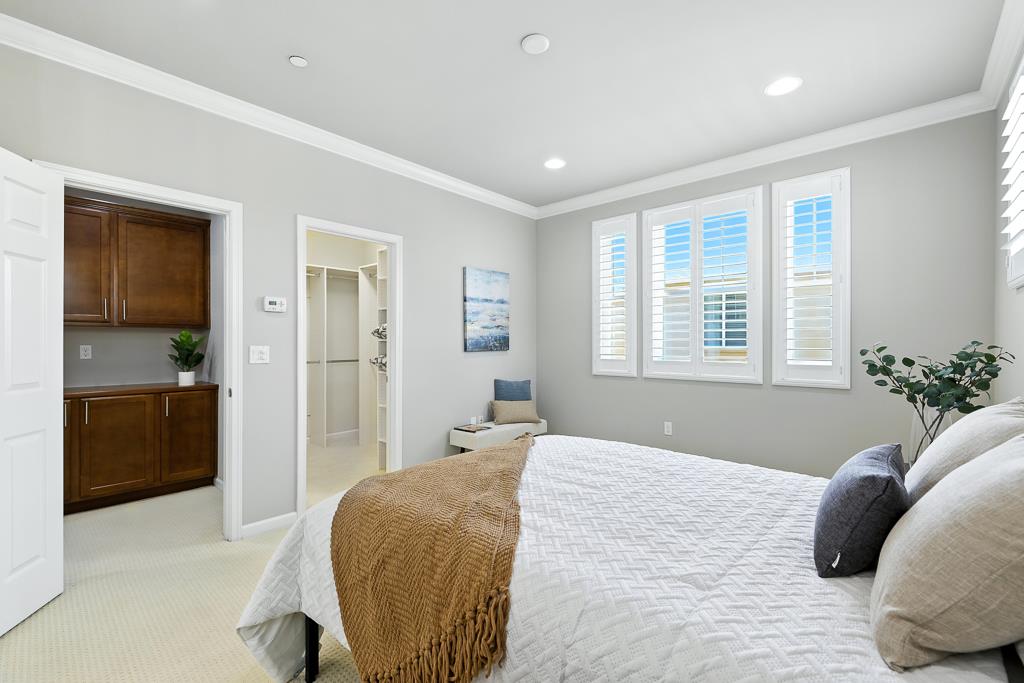 Detail Gallery Image 16 of 37 For 2813 Pinnacles Ter, Fremont,  CA 94538 - 4 Beds | 3/1 Baths