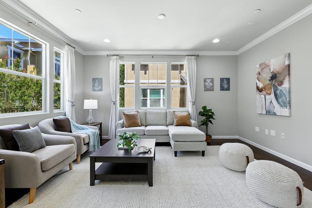 Detail Gallery Image 3 of 37 For 2813 Pinnacles Ter, Fremont,  CA 94538 - 4 Beds | 3/1 Baths