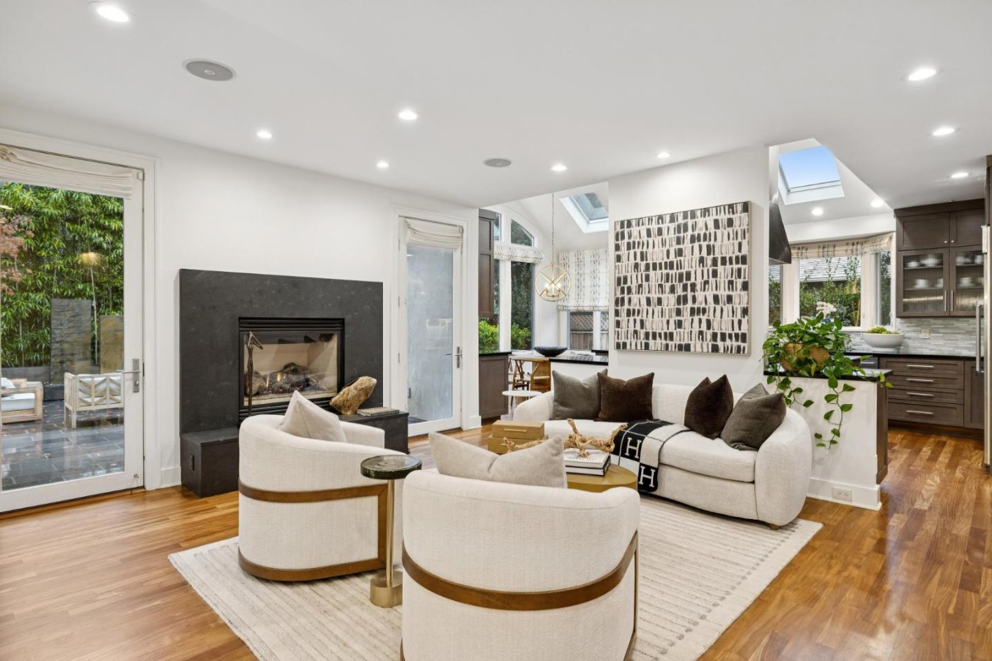 Detail Gallery Image 20 of 43 For 1045 College Ave, Menlo Park,  CA 94025 - 5 Beds | 4/1 Baths