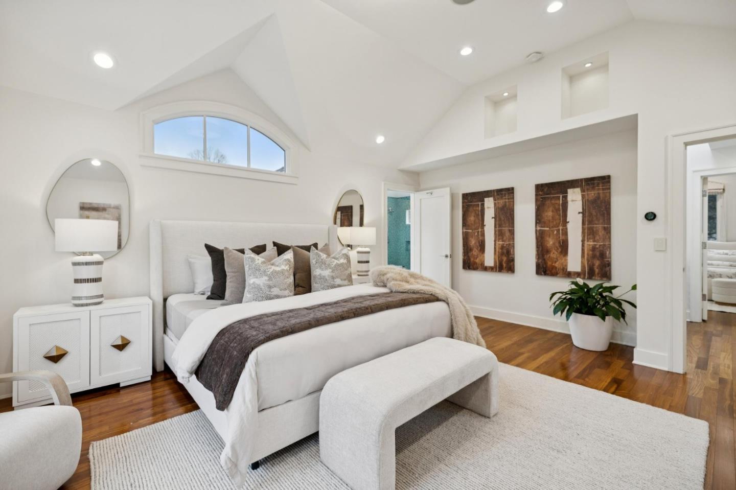 Detail Gallery Image 23 of 43 For 1045 College Ave, Menlo Park,  CA 94025 - 5 Beds | 4/1 Baths