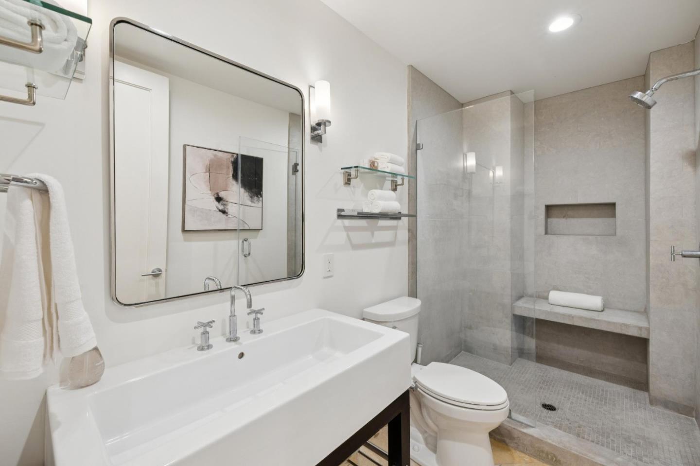 Detail Gallery Image 31 of 43 For 1045 College Ave, Menlo Park,  CA 94025 - 5 Beds | 4/1 Baths