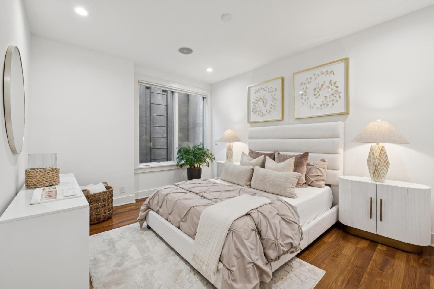 Detail Gallery Image 32 of 43 For 1045 College Ave, Menlo Park,  CA 94025 - 5 Beds | 4/1 Baths