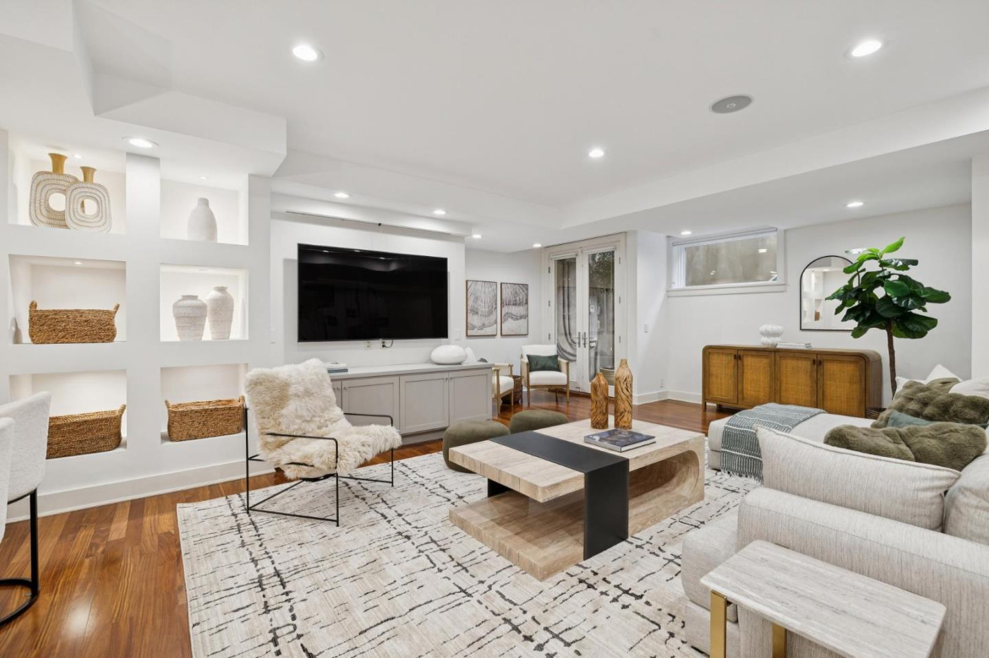 Detail Gallery Image 36 of 43 For 1045 College Ave, Menlo Park,  CA 94025 - 5 Beds | 4/1 Baths