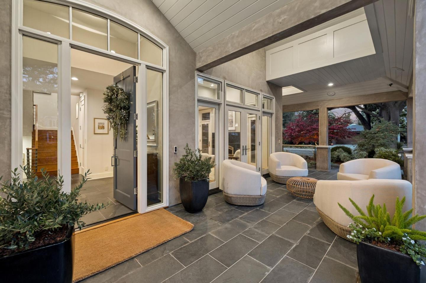 Detail Gallery Image 5 of 43 For 1045 College Ave, Menlo Park,  CA 94025 - 5 Beds | 4/1 Baths