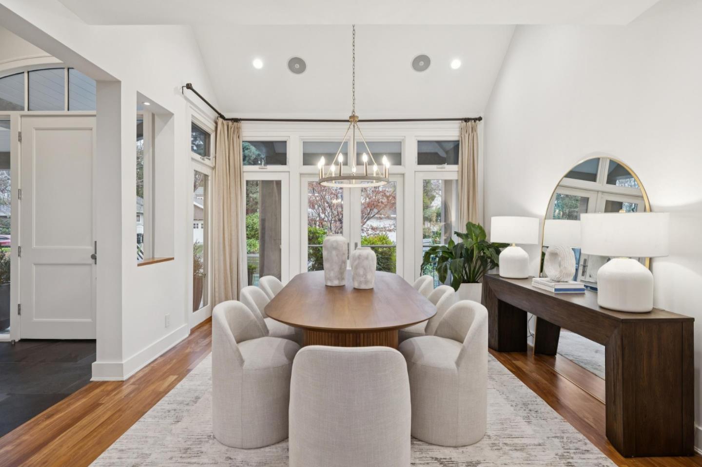 Detail Gallery Image 7 of 43 For 1045 College Ave, Menlo Park,  CA 94025 - 5 Beds | 4/1 Baths