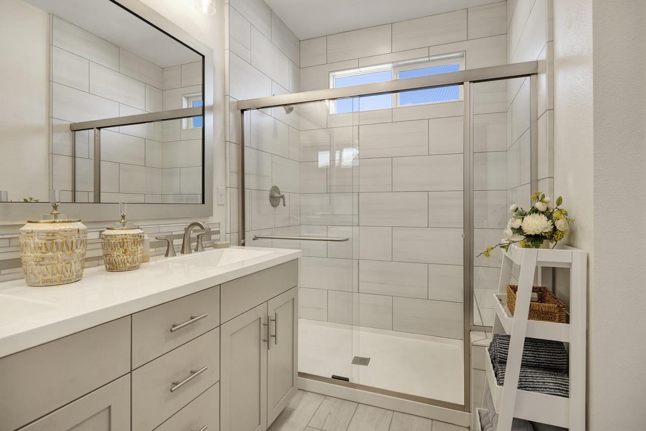 Detail Gallery Image 24 of 43 For 1340 Cavalier Ct, Hollister,  CA 95023 - 3 Beds | 2/1 Baths