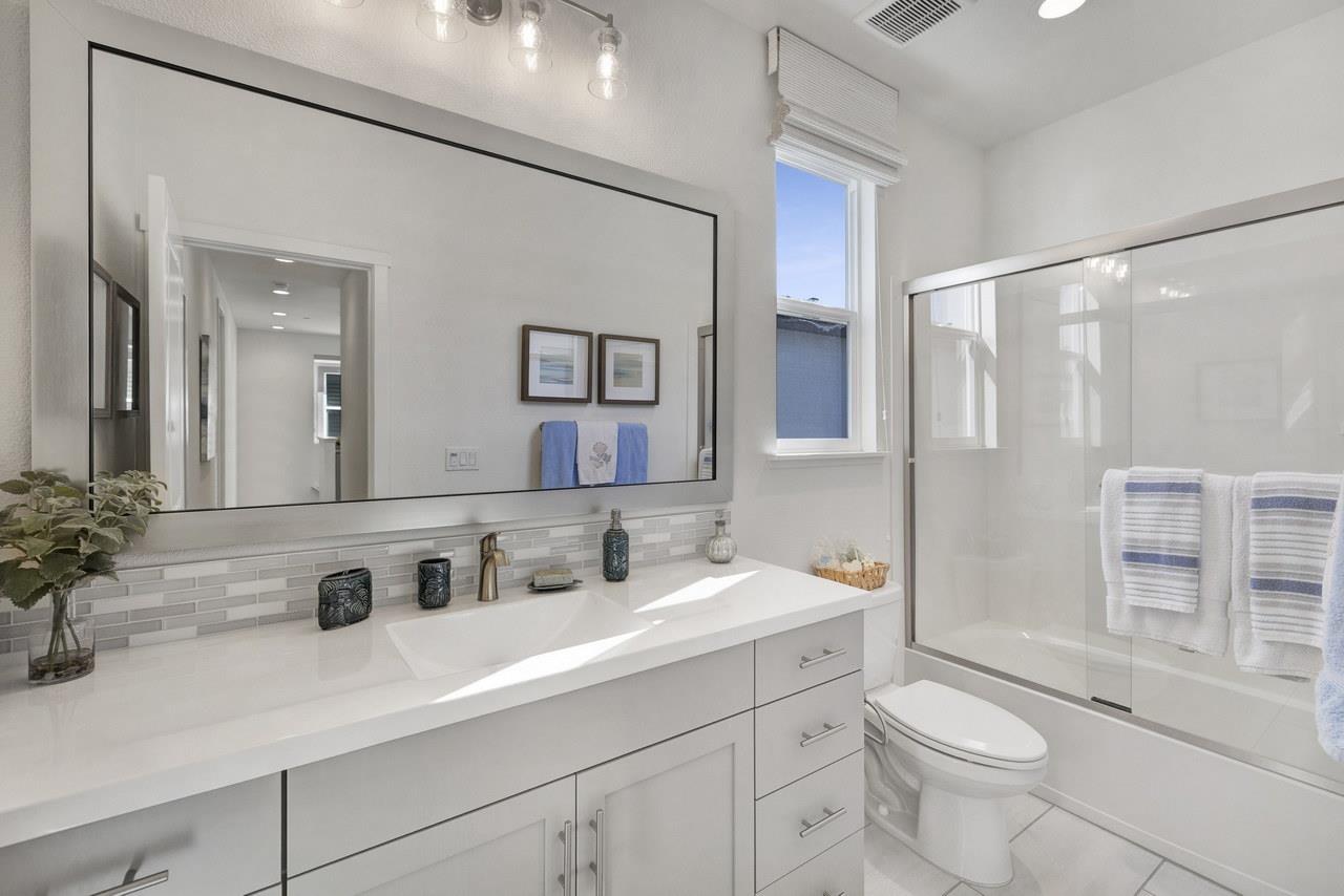 Detail Gallery Image 28 of 43 For 1340 Cavalier Ct, Hollister,  CA 95023 - 3 Beds | 2/1 Baths